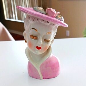Vintage 1950's Pink Lady Head Vase Gold Eyelashes & Detail Accents 💐⚜️💐